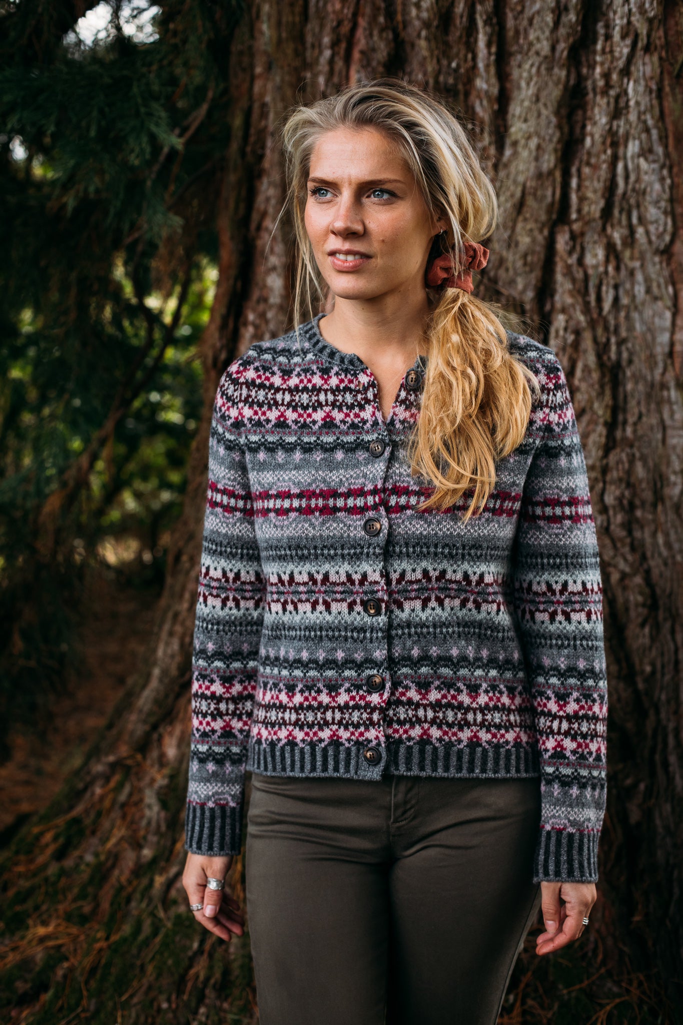 ERIBÉ ~ Ladies Westray Shetland Wool Cardigan (2)