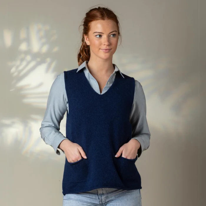 ERIBÉ ~ Ladies Corry V Neck Tank Top with Pockets