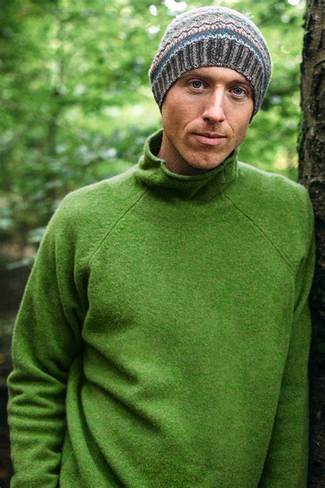 ERIBÉ ~ Mens Corry Raglan Sweater