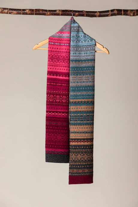 ERIBÉ Alloa Scarf