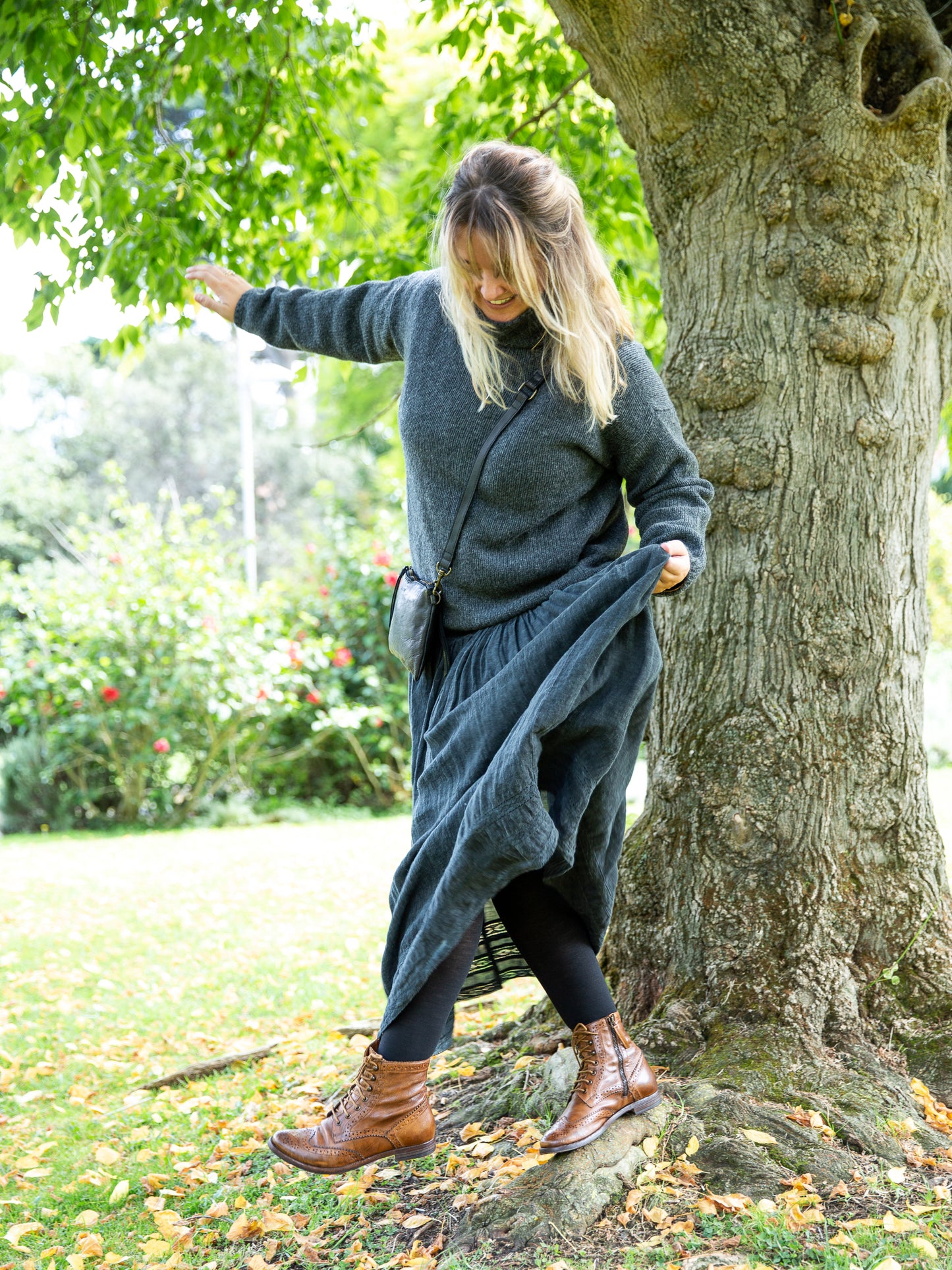 Fisherman out of Ireland Ladies Funnel Neck Sweater