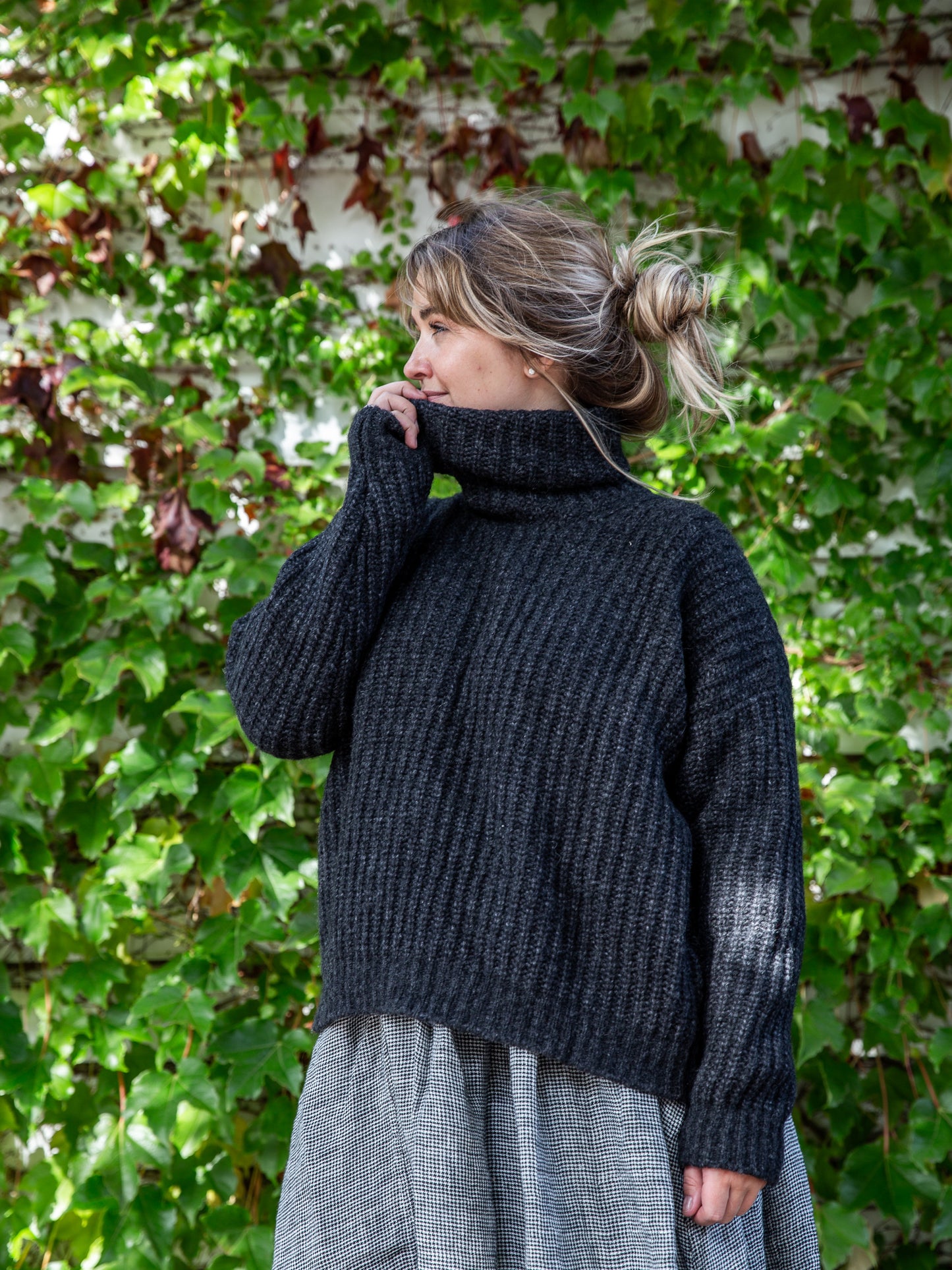 Fisherman Out of Ireland ~ Ladies Boxy Ribbed Polo Neck Sweater