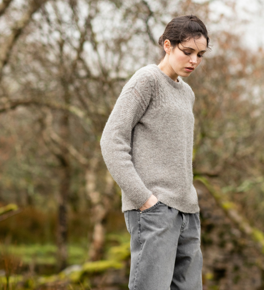 Fisherman Out of Ireland ~ Ladies Eyelet Stitch Crew