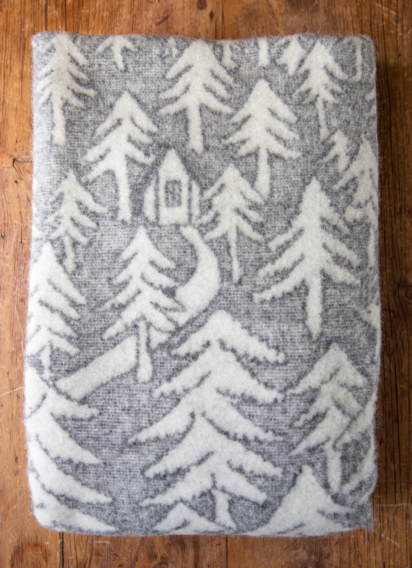 Klippan House in the Forest Blanket ~ Green