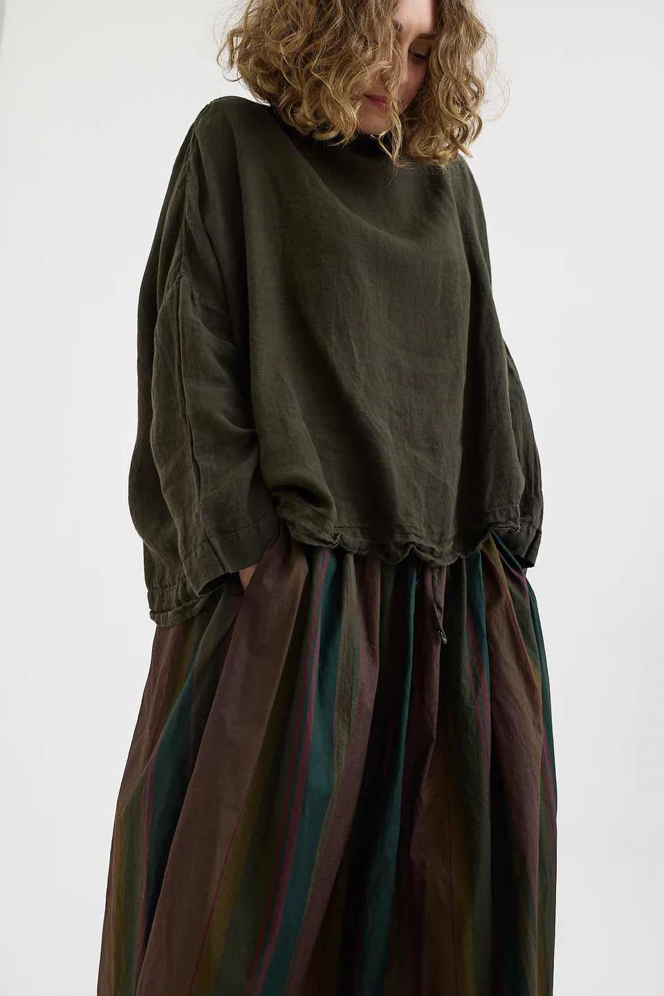 Metta Lexi Capri Slim Pant Dark Seaweed