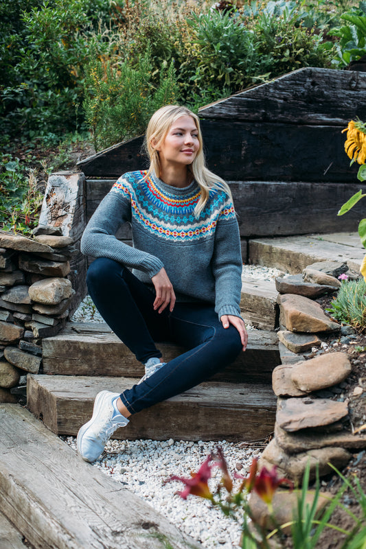 ERIBÉ ~ Ladies Stoneybrek Sweater