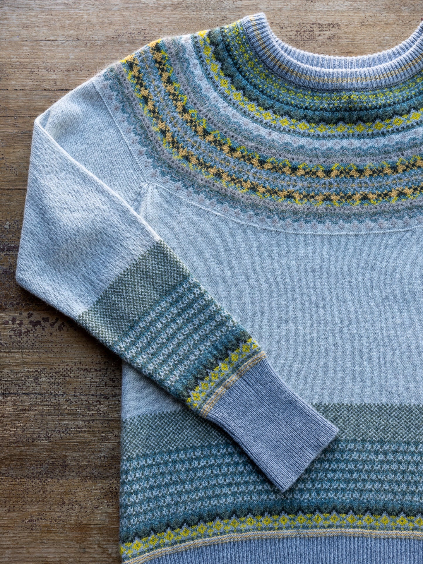 ERIBÉ ~ Ladies Alpine Sweater