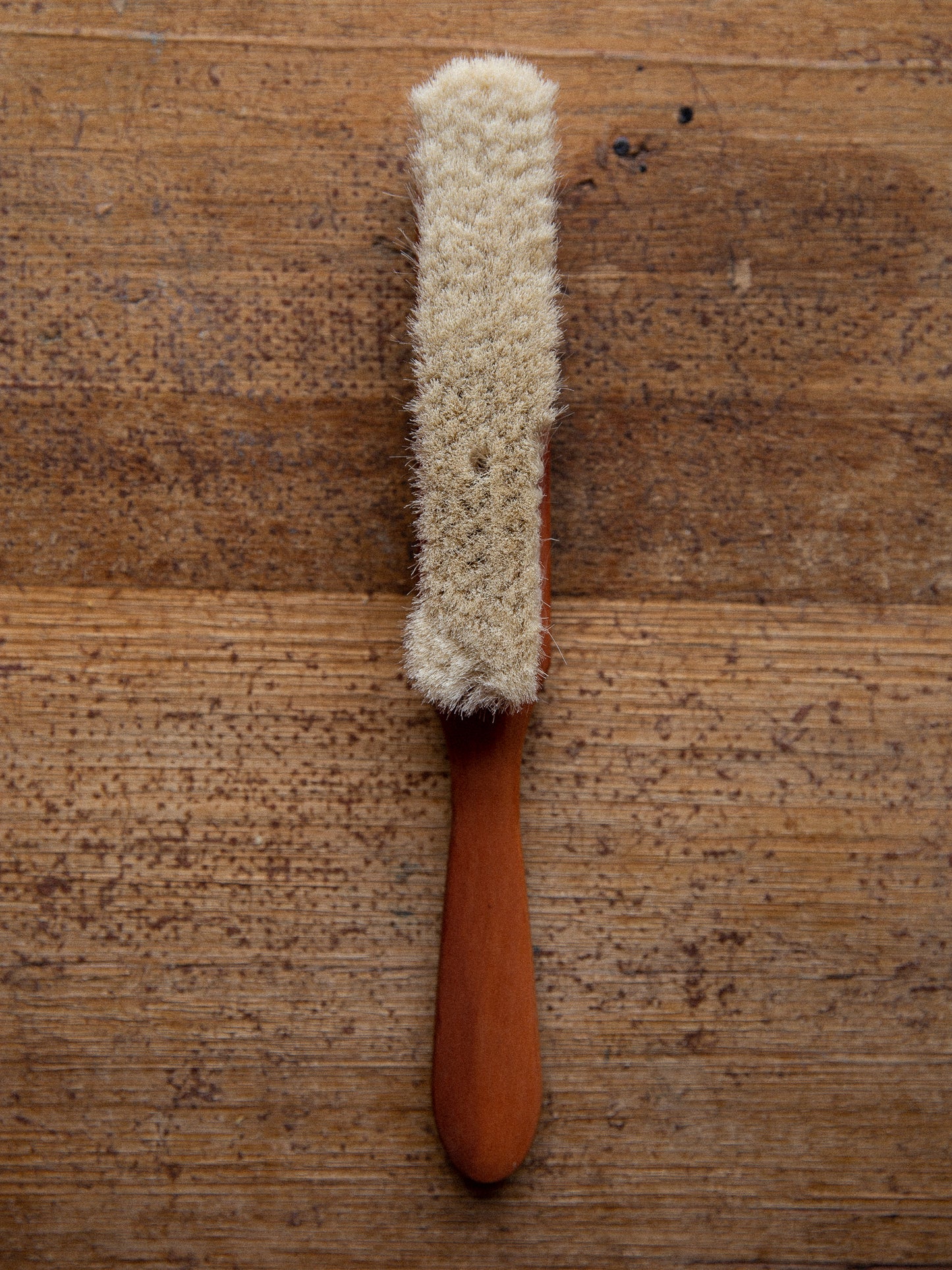 Goat Hair & Pearwood Dust Brush