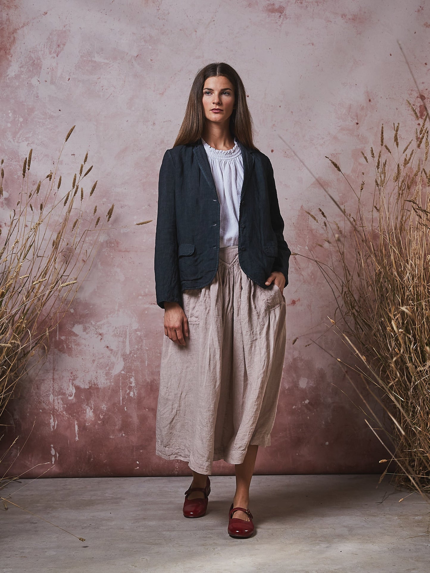Manteau Noir Arlow Three Button Linen Jacket