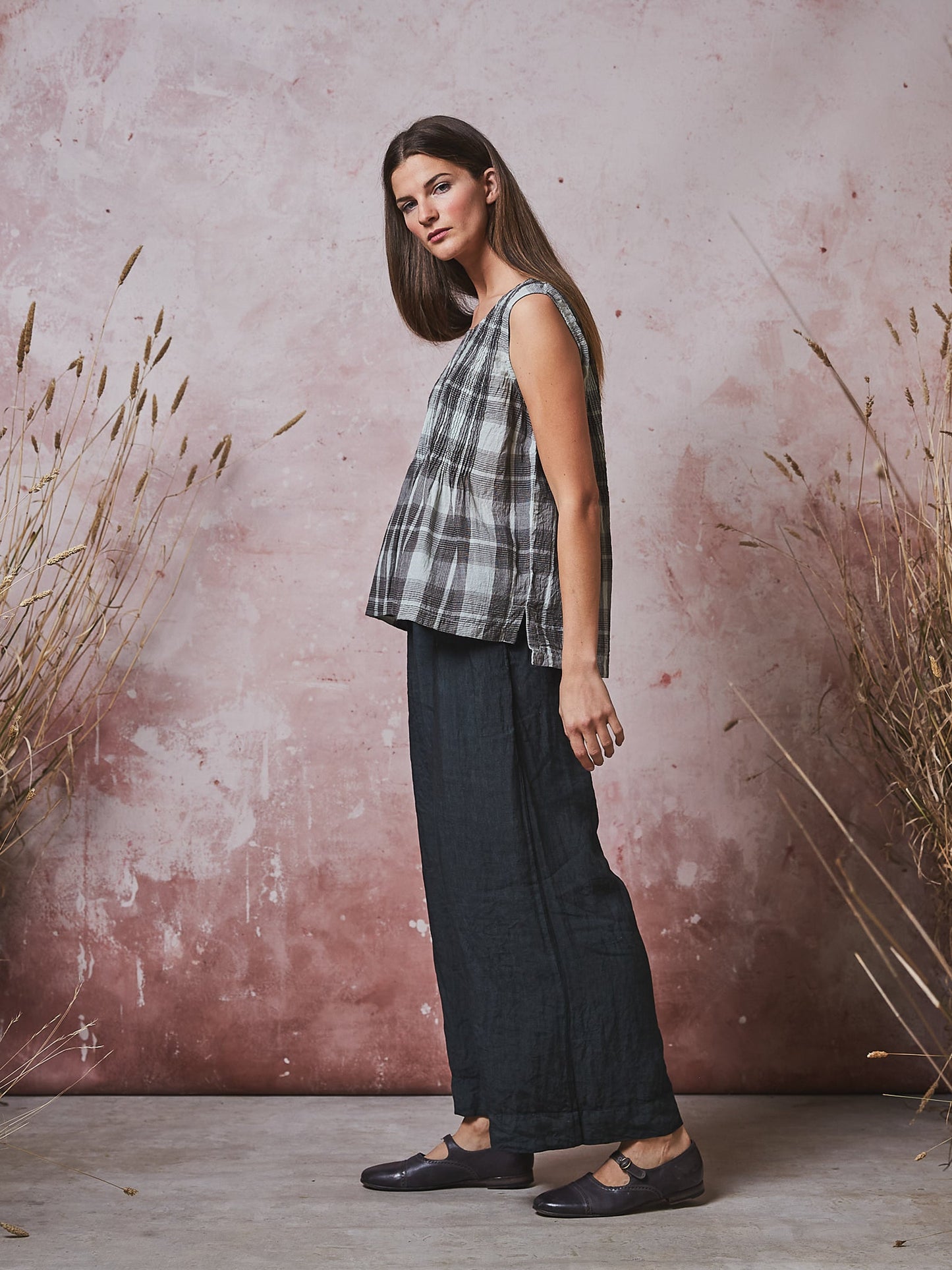 Manteau Noir Lounging Linen Pants