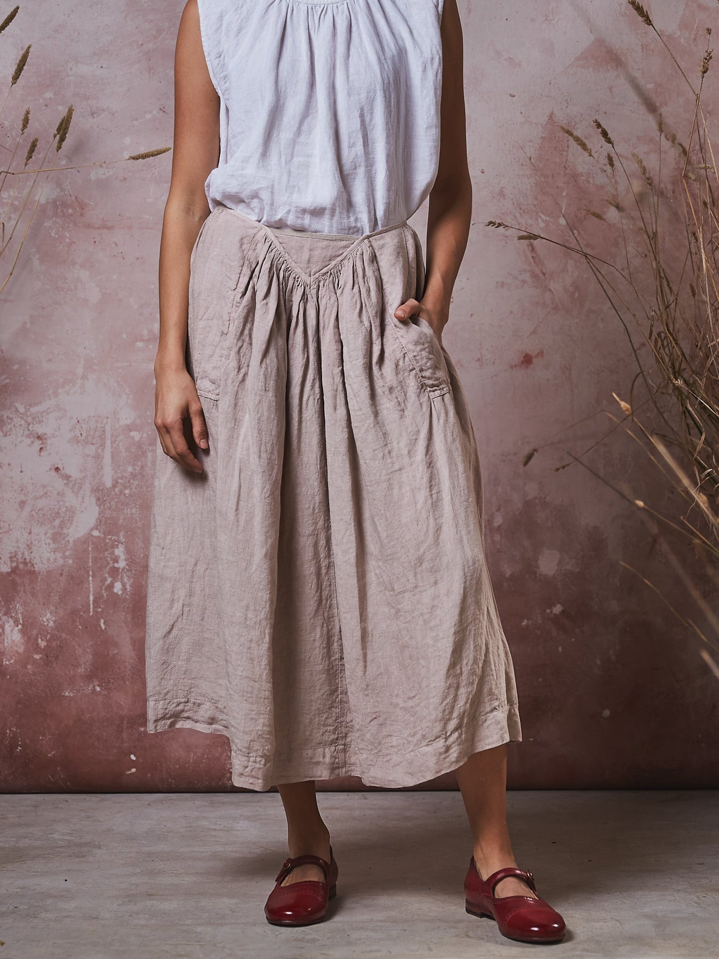 Manteau Noir Clementine Linen Pocket Skirt
