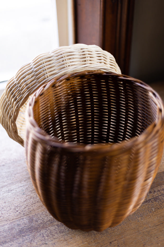 Acorn Basket