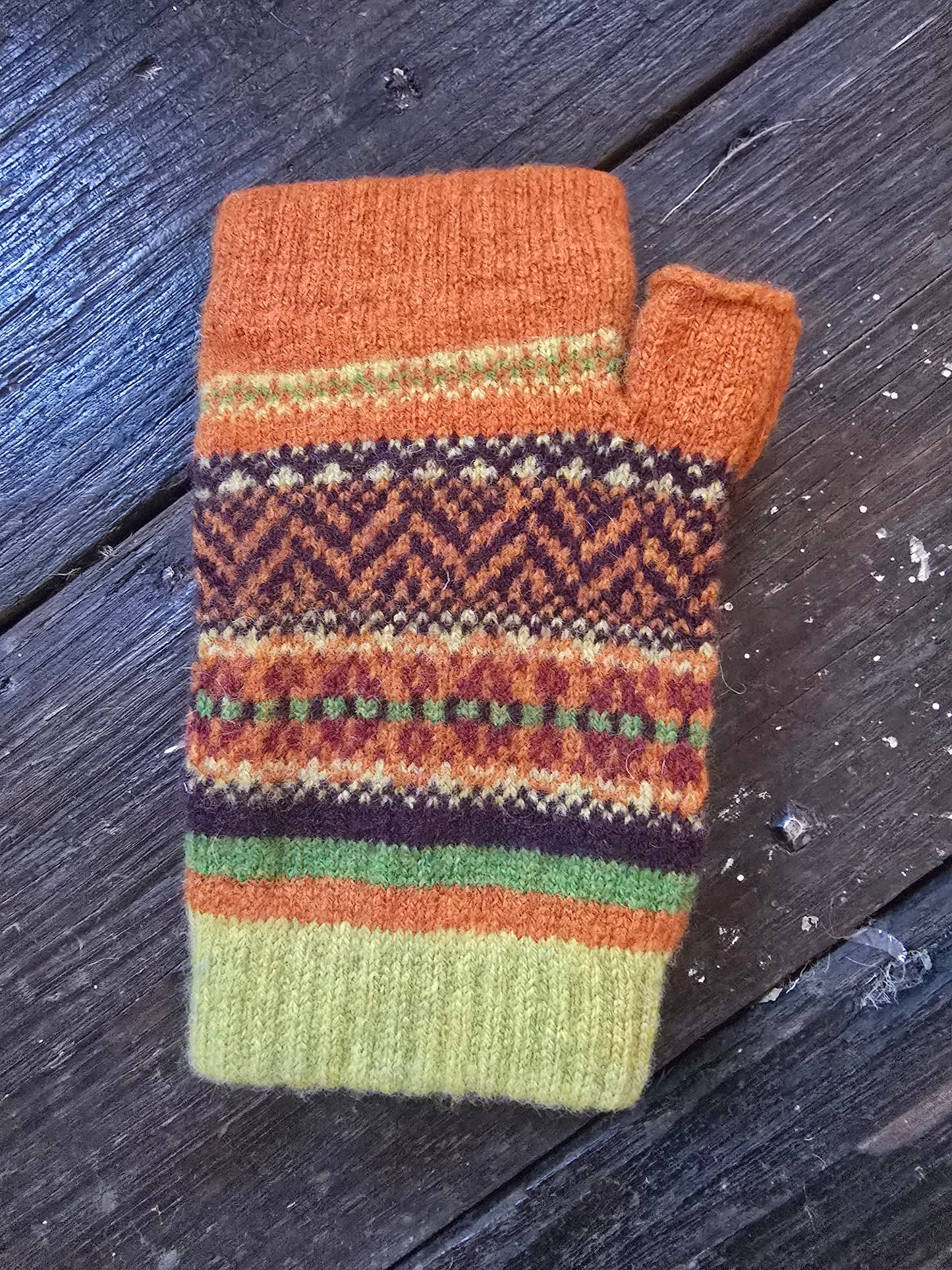 Eribe Stobo Open Mitt Gloves ~ Harissa
