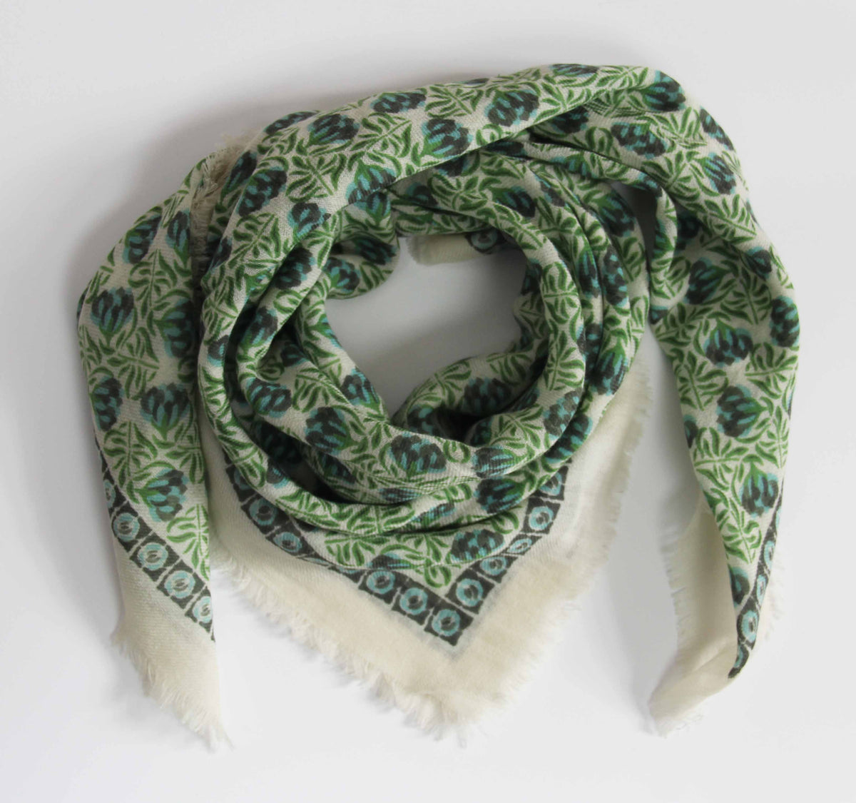 Les Belle Vagabonde ~ Carre Wool Scarf
